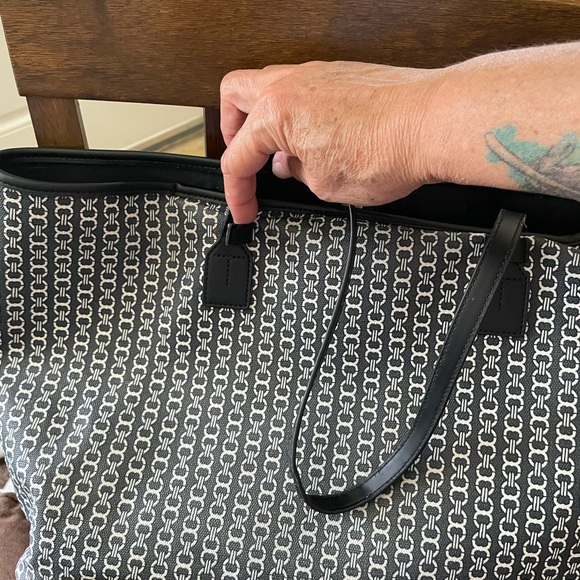 Tory Burch shoulder Bag Authentic - Picture 8 of 11